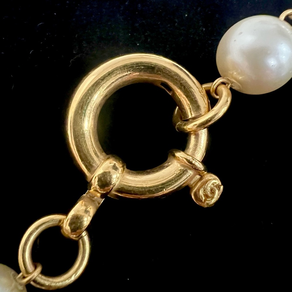 Rare💎✨Chanel Vintage 24K Gold Plated and White Pearl long necklace Necklace - Picture 10 of 10